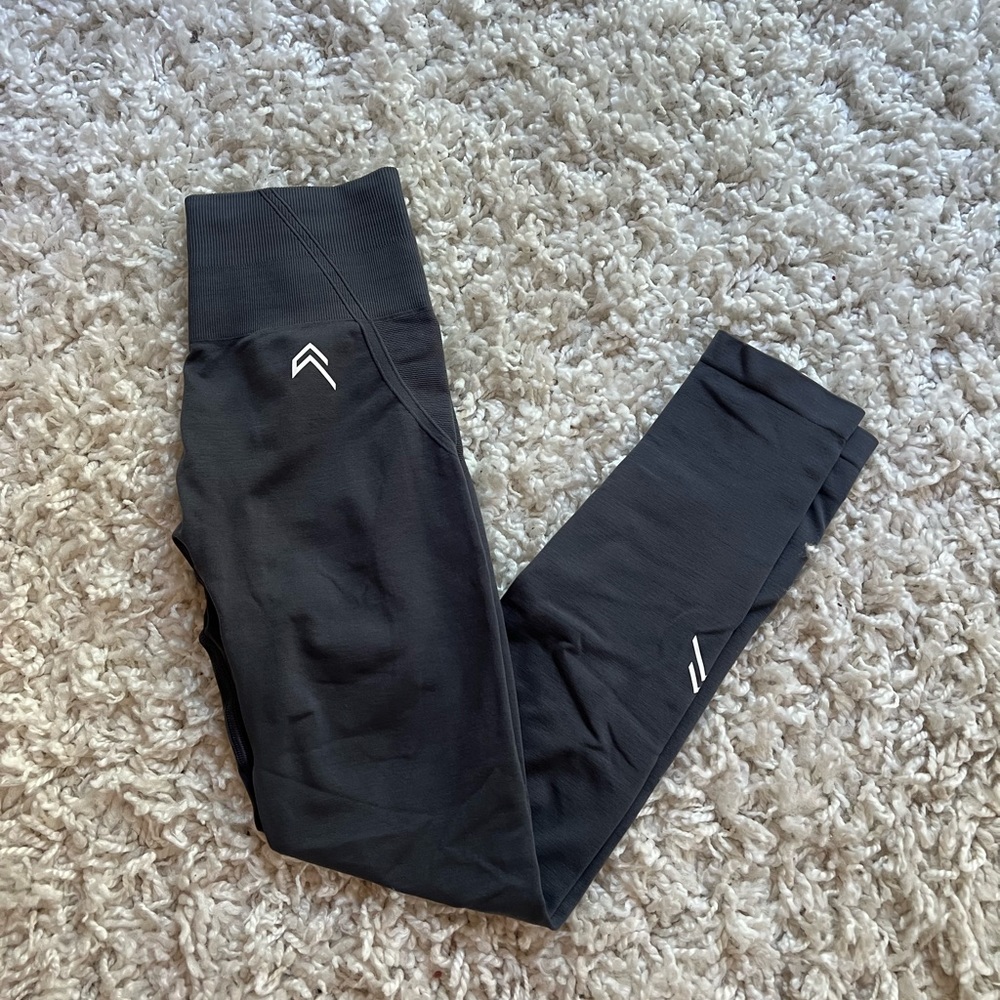 Oner Active Effortless leggings in COAL